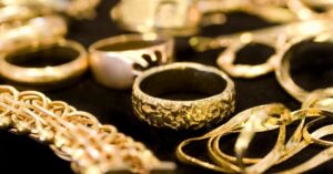 The Significance of Karat in Gold Jewelry and Its Impact on Value